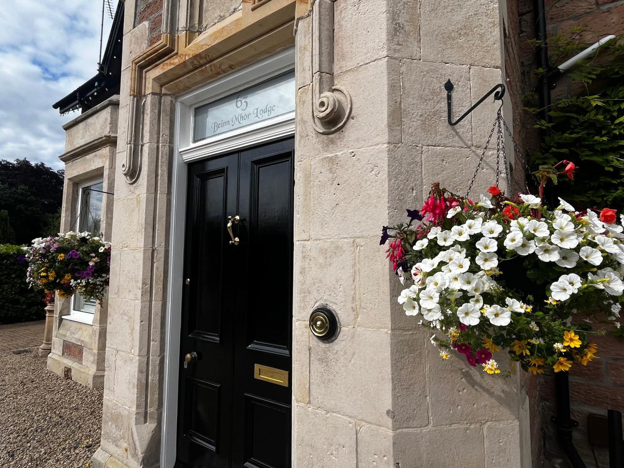 Beinn Mhor Lodge, 63 Culduthel Road Инвернесс Экстерьер фото