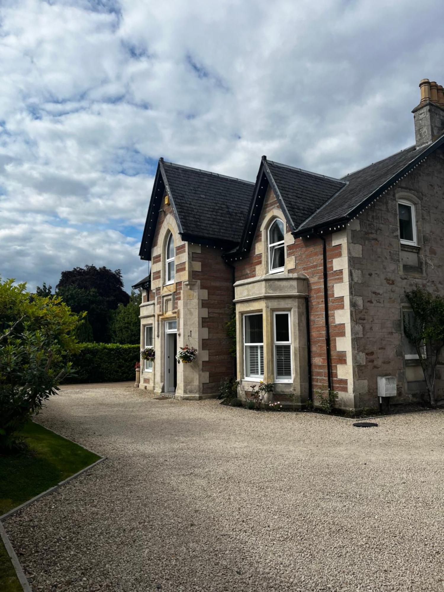 Beinn Mhor Lodge, 63 Culduthel Road Инвернесс Экстерьер фото