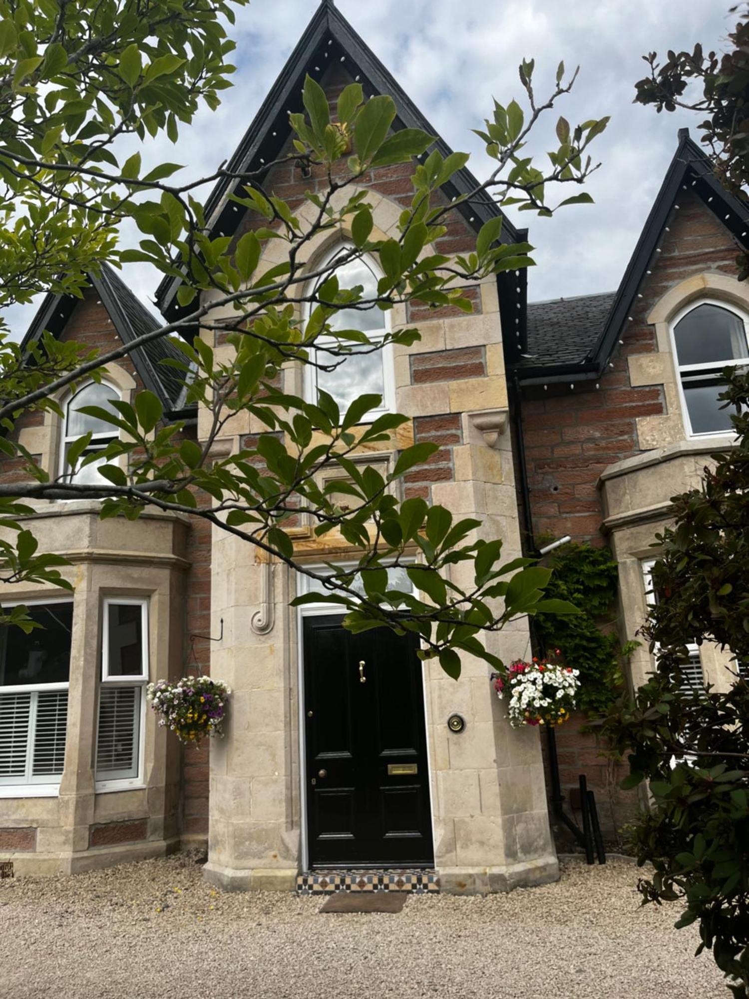 Beinn Mhor Lodge, 63 Culduthel Road Инвернесс Экстерьер фото